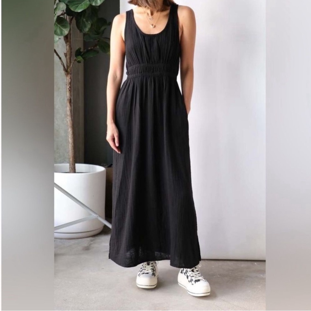 XiRENA Maeve Black Sleeveless Scoop Neck Sundress S.